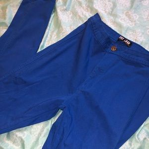 Blue high waisted skinny leg jeans❤️